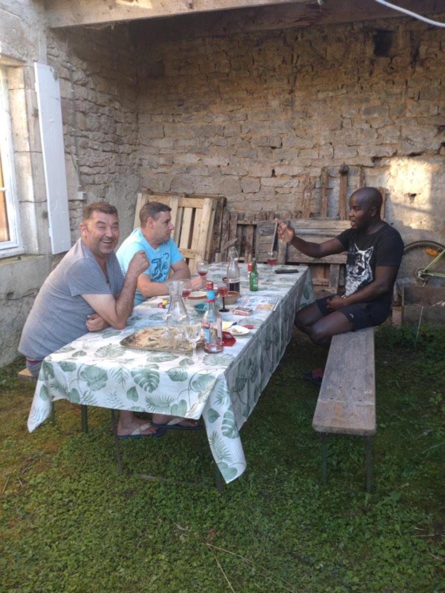 Gite Meuble 6 Personnes 2 Etoiles Haute Cote D'Or Proche Des Merveilles Touristiques Saint-Marc-sur-Seine Kültér fotó